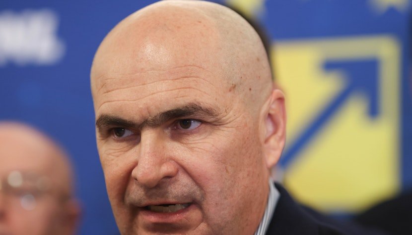 ”Nu e normal să stai cu mâna întinsă”. Ilie Bolojan le explică românilor de ce trebuie să crească impozitele pe proprietate