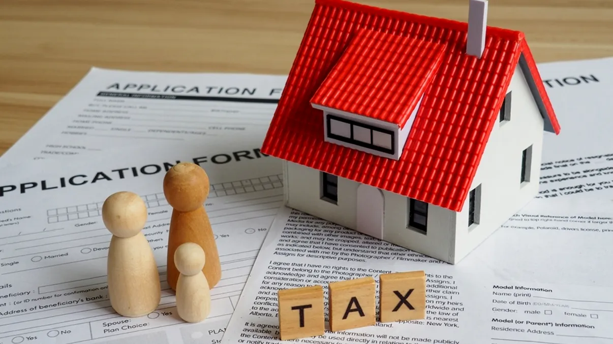 Impozitul pe locuințe explodează în 2026. Creșteri de până la 167%, girate de CCR