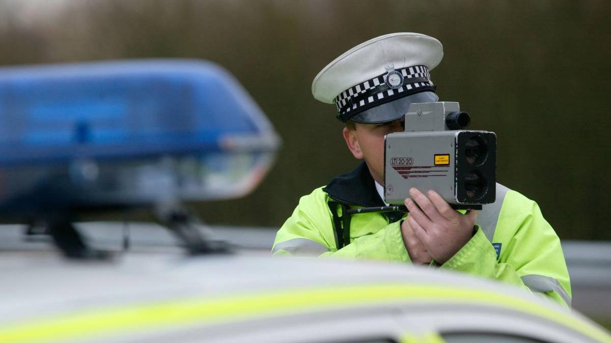 Cum poți contesta amenzile de viteză. Un expert dezvăluie cum pot greși radarele vechi