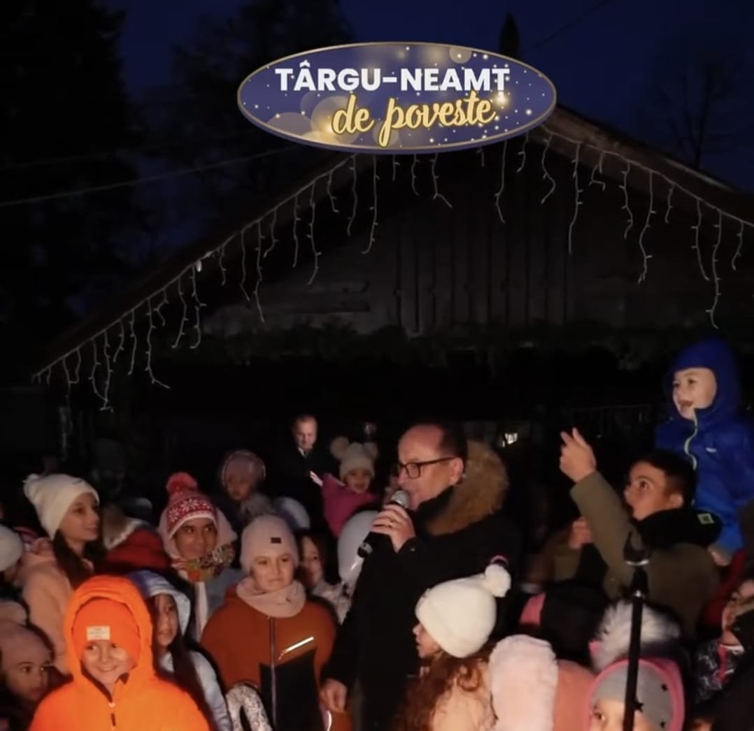 (VIDEO) Fiasco total la „Târgul de Poveste” din Târgu-Neamț: „Dați-vă la o parte! Moare Moșul! NU îi luați aerul! Nu-l sufocați”